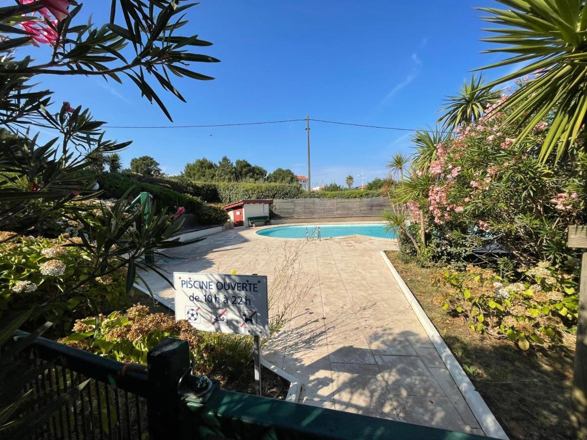 Splendide Appartement De Charme Avec Patio, Parking Et Plage A 3 Minutes Biarritz Zewnętrze zdjęcie